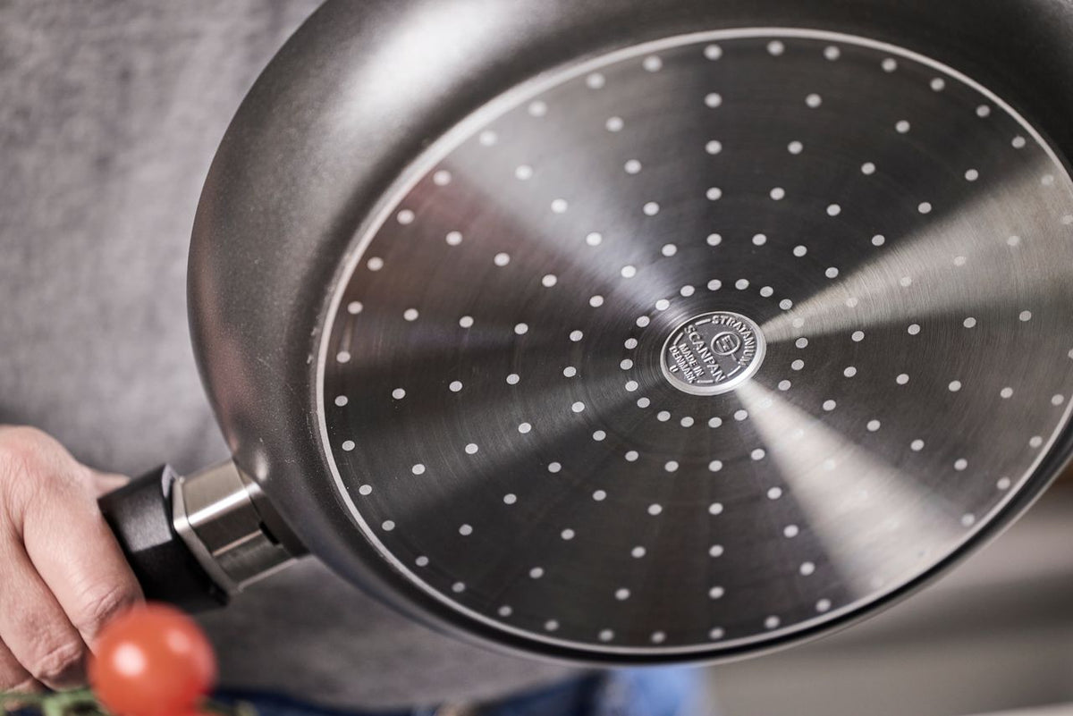 URBAN 3 QT Saute Pan