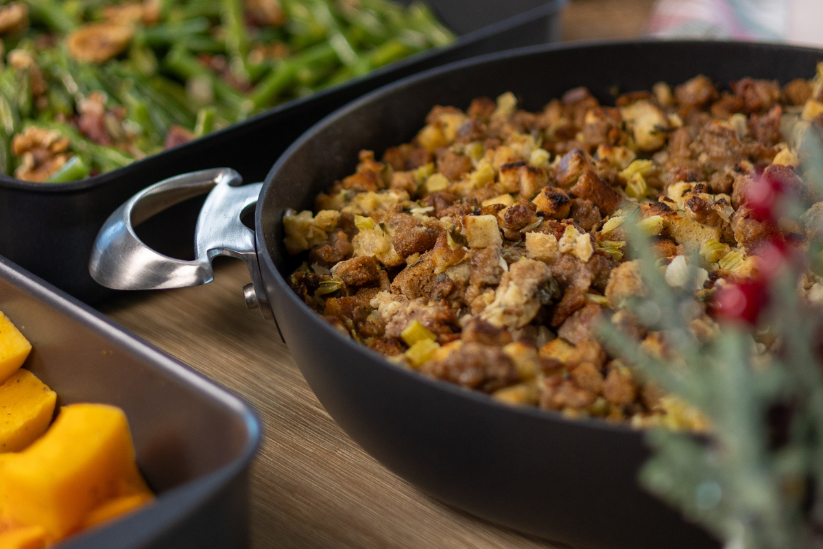 How to Make One-Pan Sausage Stuffing in the Professional Chef Pan