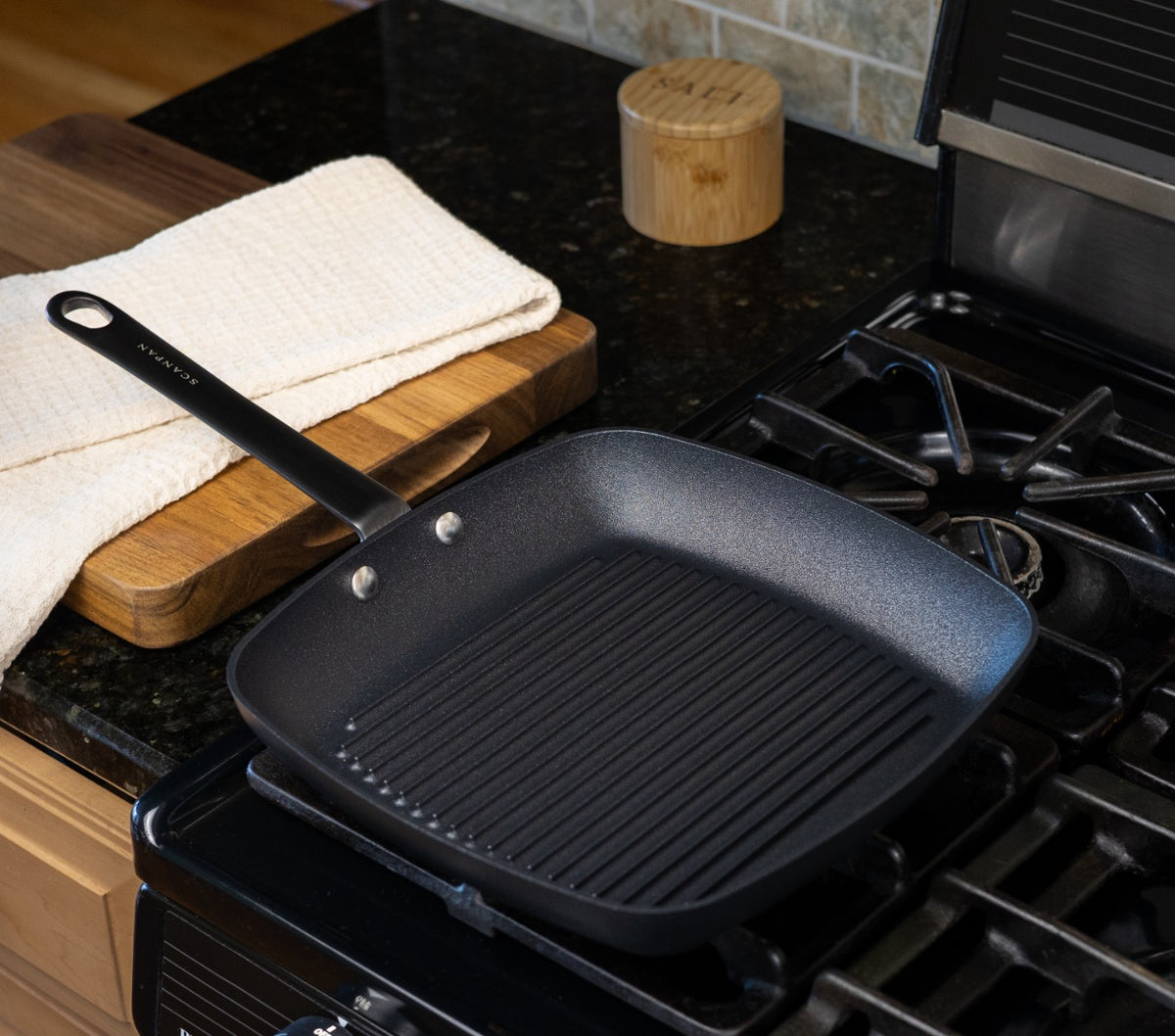 11" Grill Pan - Black Edition