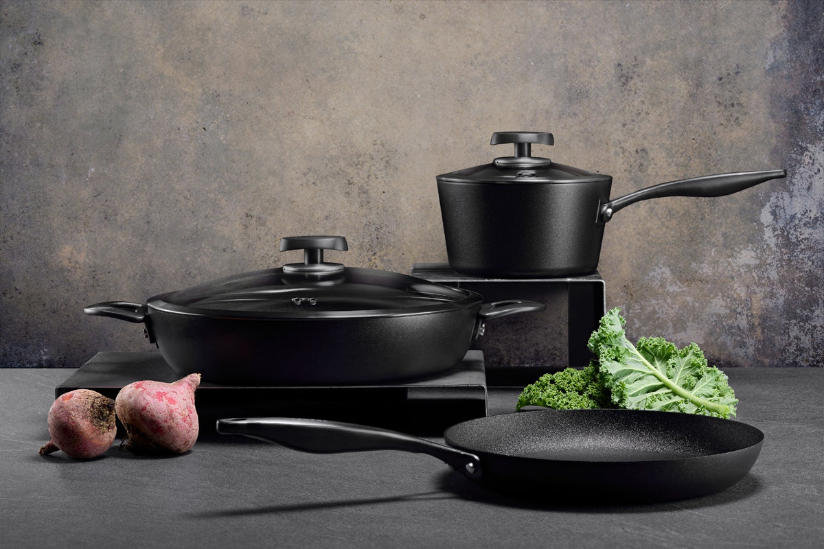 PRO SB+ 4.25 QT Covered Chef Pan