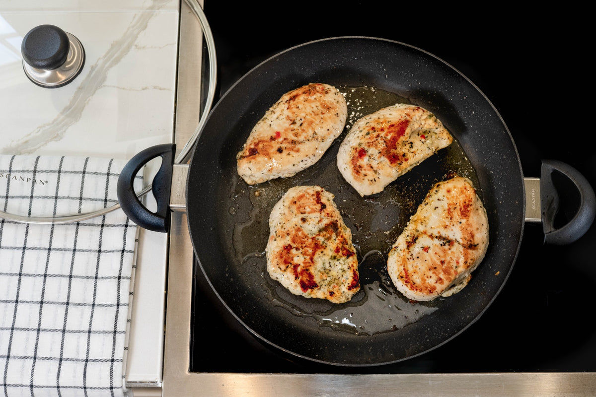 QRAFT 4.25 QT Covered Chef Pan